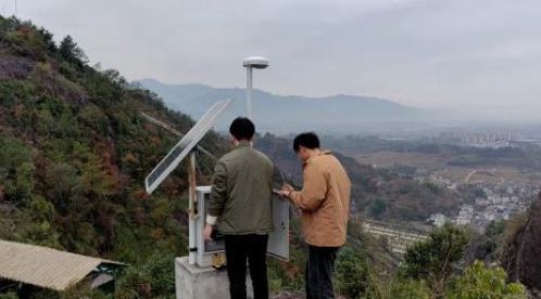 景區(qū)雷電預(yù)警系統(tǒng)的作用-讓游客遠(yuǎn)離雷電風(fēng)險(xiǎn)-易造防雷