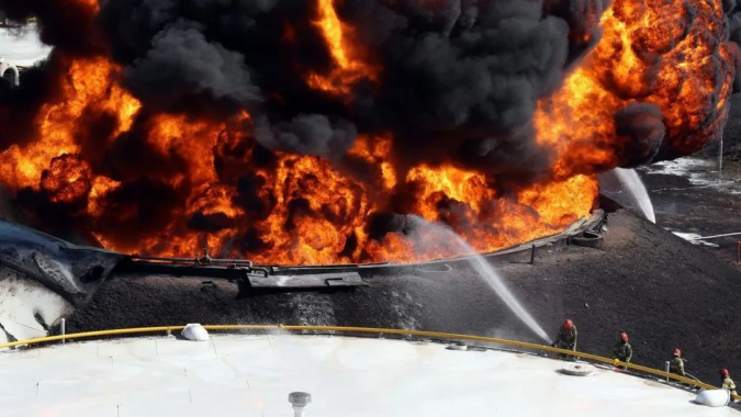 雷電預(yù)警系統(tǒng)-危化品行業(yè)爆炸原因